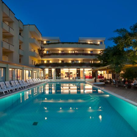 Park Hotel Kursaal Misano Adriatico Esterno foto