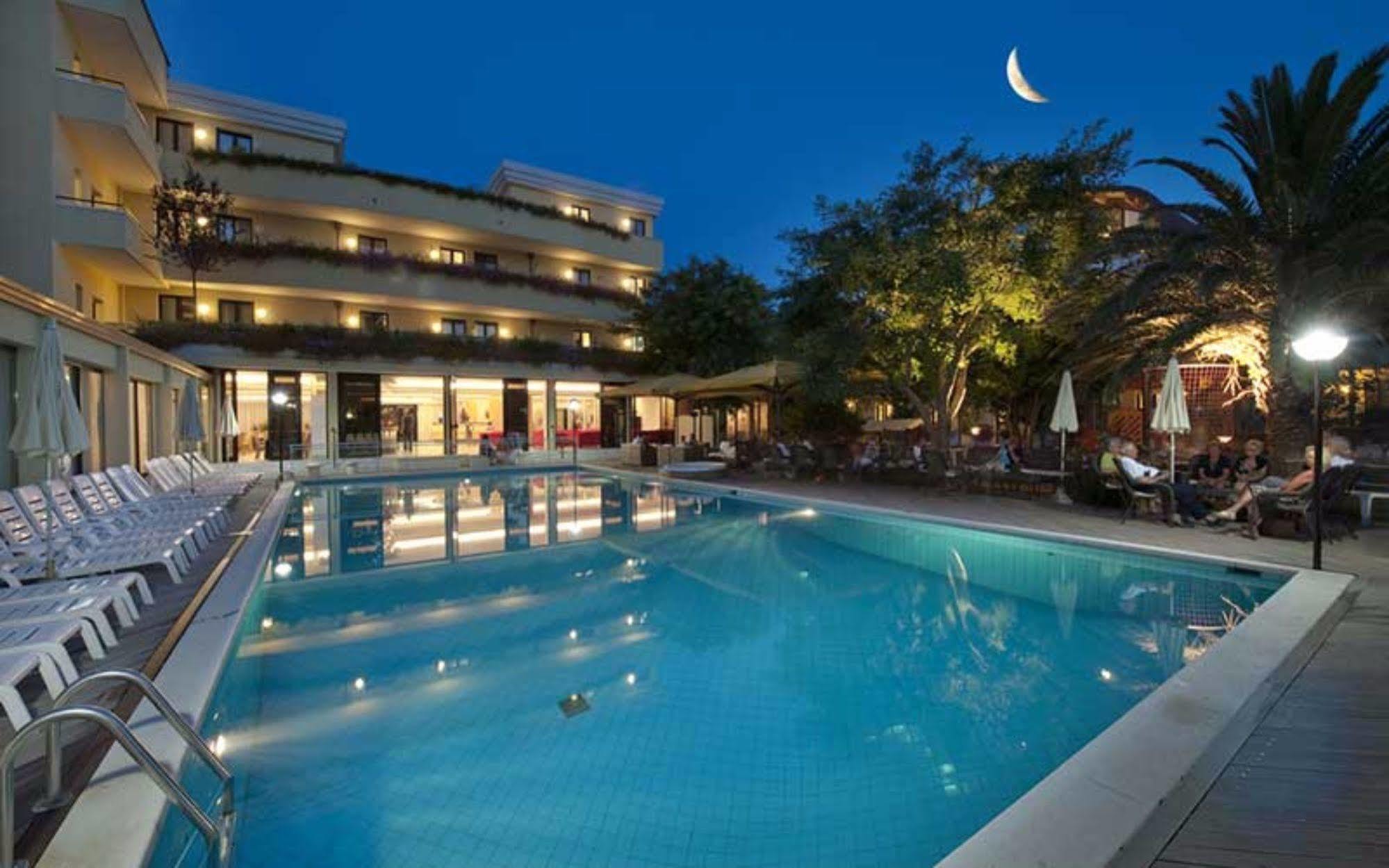 Park Hotel Kursaal Misano Adriatico Esterno foto